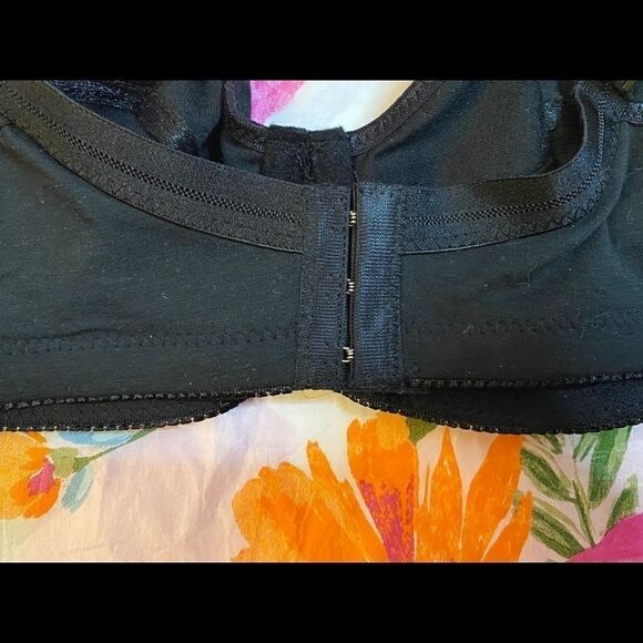 🥀Lynda’s world women’s embroidery fashion Bra 38B - Picture 4 of 13